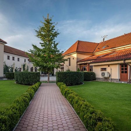 Chateau Krakovany Dış mekan fotoğraf
