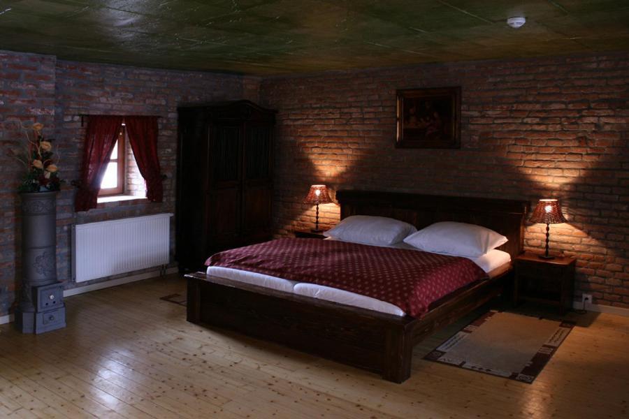 Chateau Krakovany Oda fotoğraf