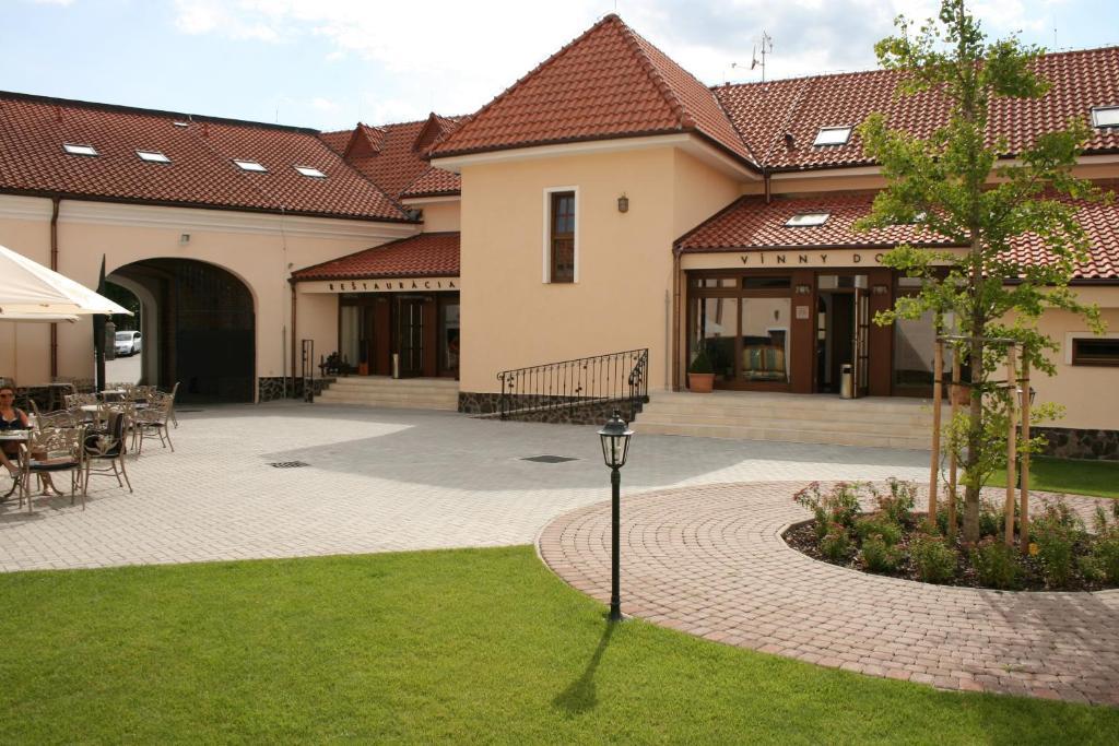 Chateau Krakovany Dış mekan fotoğraf