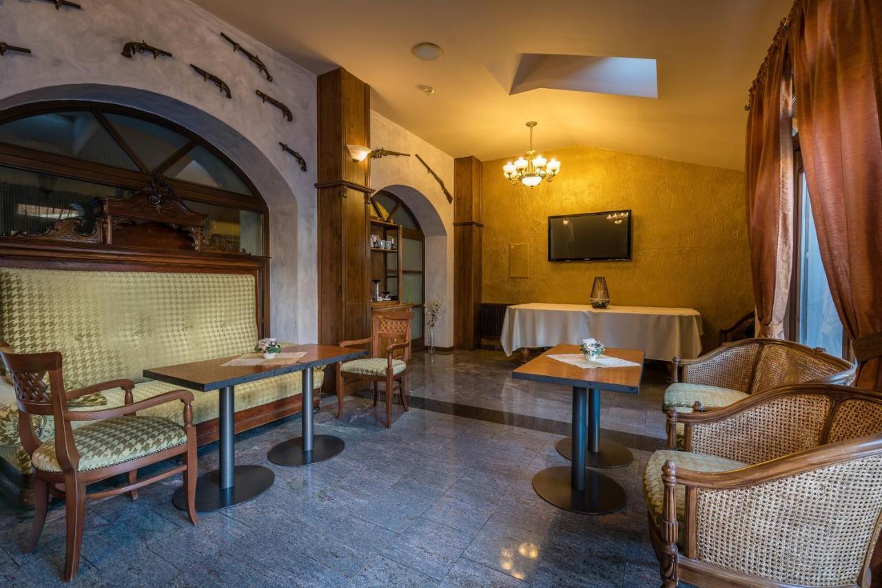 Chateau Krakovany Dış mekan fotoğraf